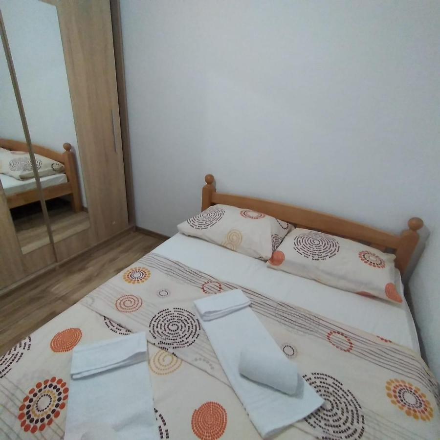 Iva Apartmani Яйце Экстерьер фото